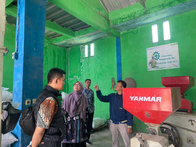 Kunjungi Gapoktan di Kabupaten Bandung Barat, Kepala Kanwil III dan Petani Bahas Persoalan Beras